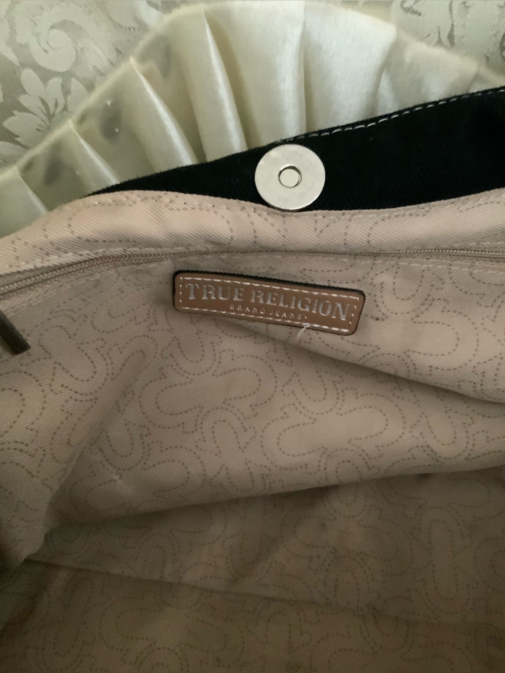 TRUE RELIGION - Picture 10 of 13